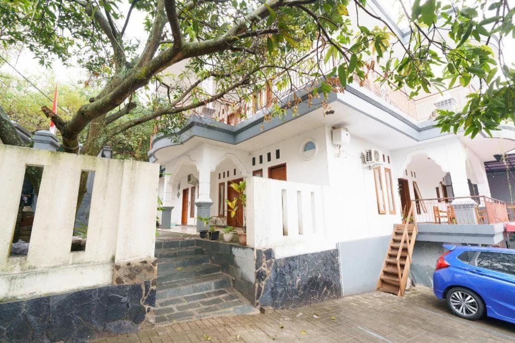 Oyo 91561 Gandhi Hotel Bandung Eksteriør billede